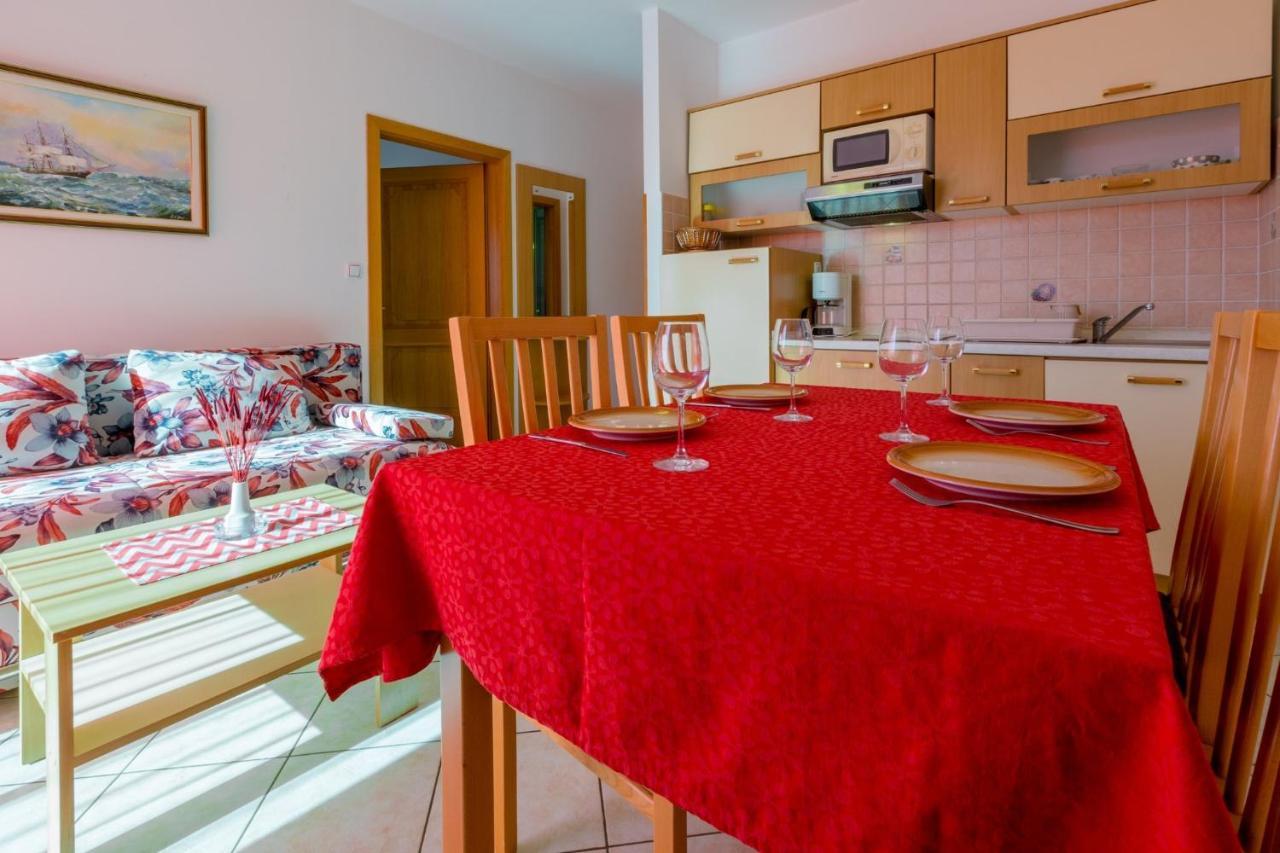 Apartments Domino R Dramalj Εξωτερικό φωτογραφία