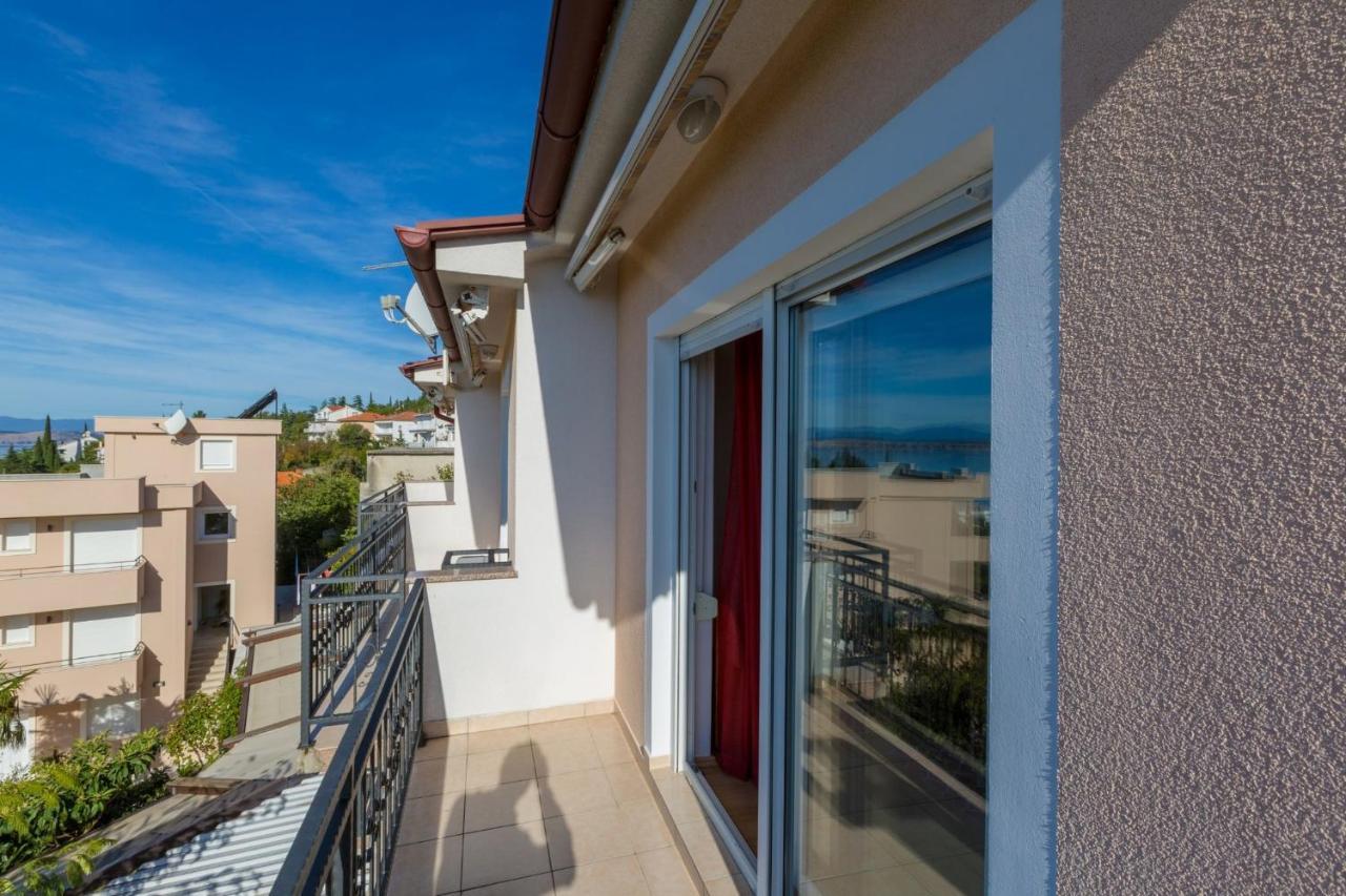 Apartments Domino R Dramalj Εξωτερικό φωτογραφία